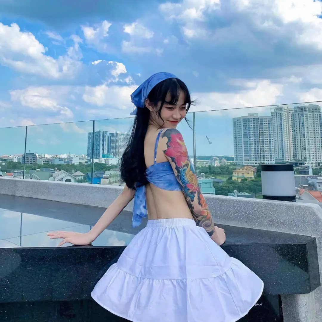 从没有天空的世界而来
